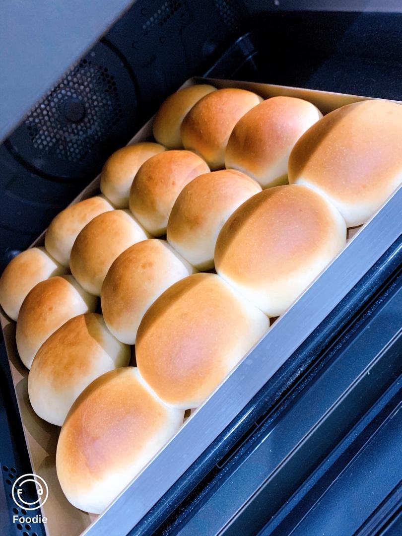 鲜奶油小餐包（一次发酵）