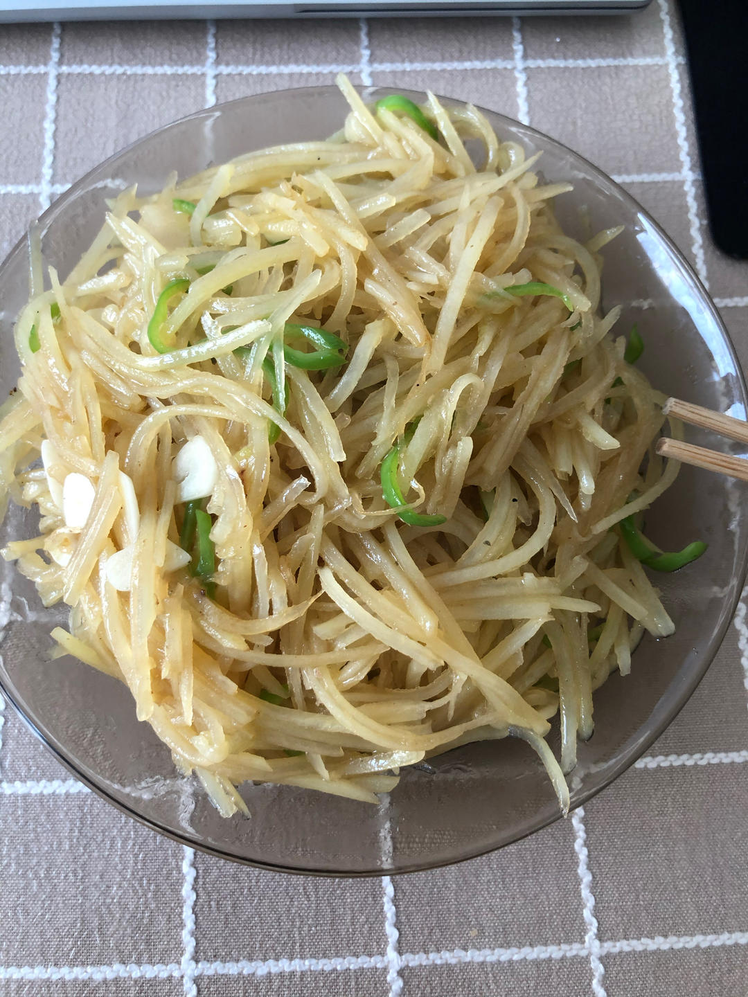 酸辣土豆丝（绝对清脆爽口，比外面卖的好吃，有诀窍！）