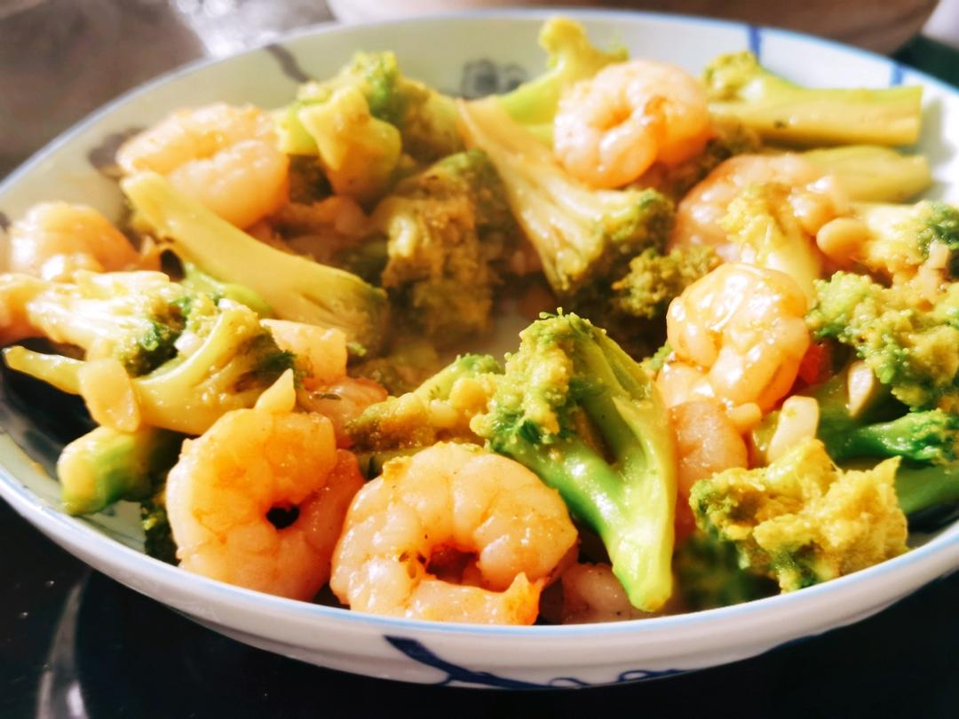 低脂低卡❗️0⃣️难度，Q弹鲜美的包菜炒虾仁❗️