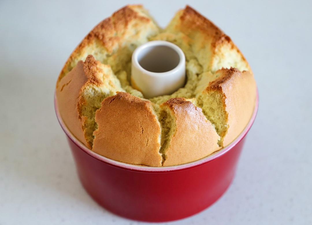 香绵软润的香蕉牛油果戚风