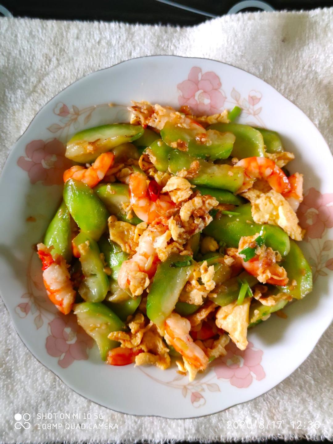 丝瓜炒鸡蛋