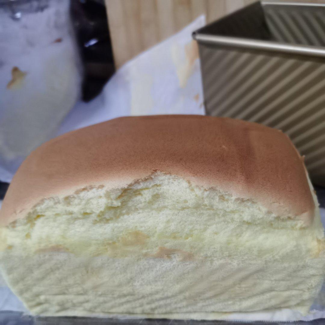 堪比柯基屁股
爆浆芝士🧀古早蛋糕