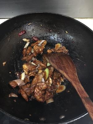 豆腐泡炖白菜的做法 步骤1