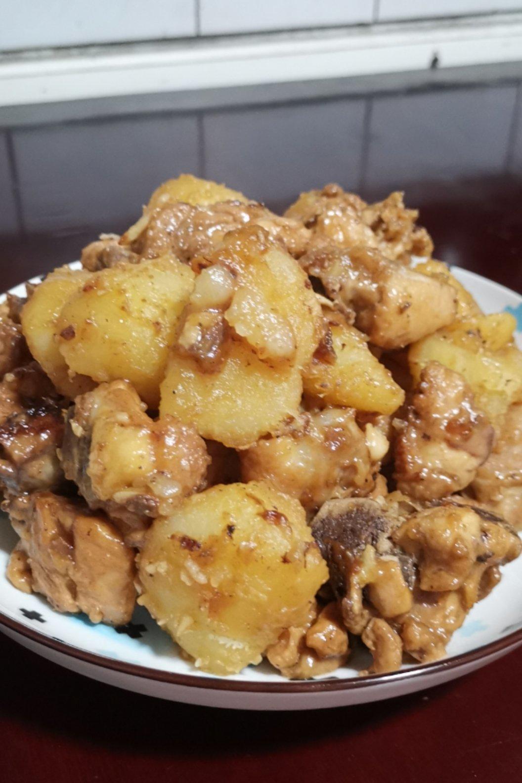 土豆焖鸡腿