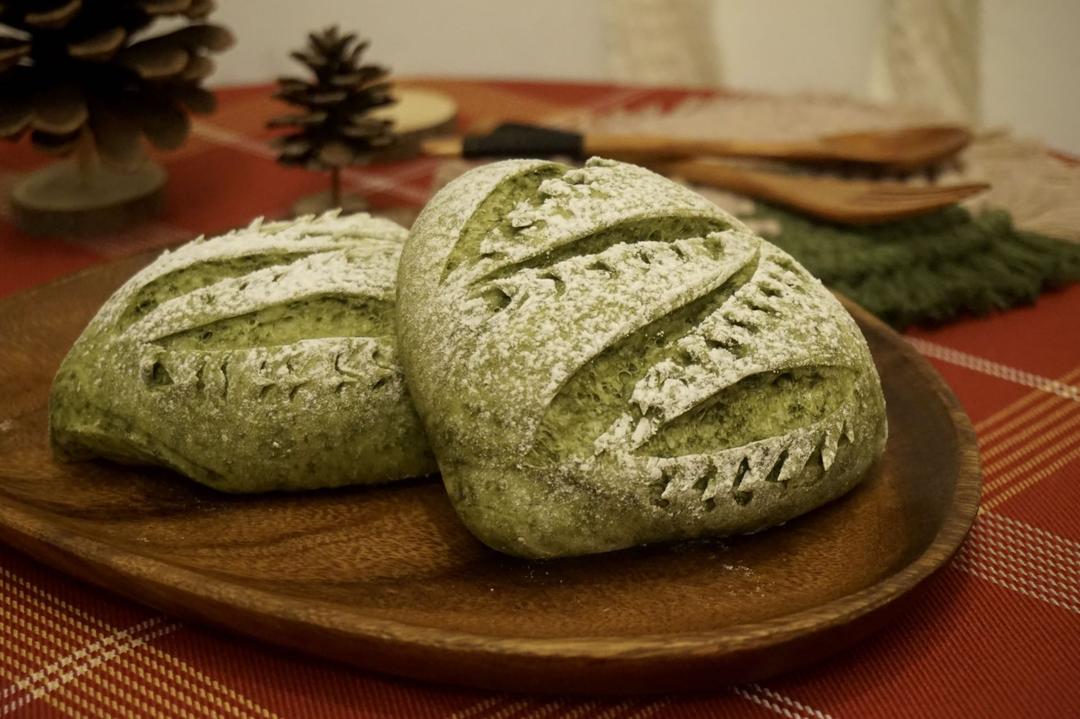 抹茶红豆软欧｜圣诞限定