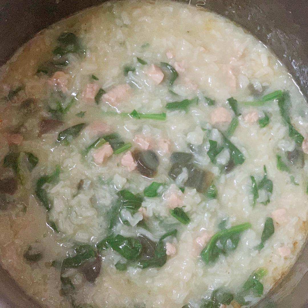“懒人版电饭锅皮蛋瘦肉粥”，还超级好吃（详细菜谱）