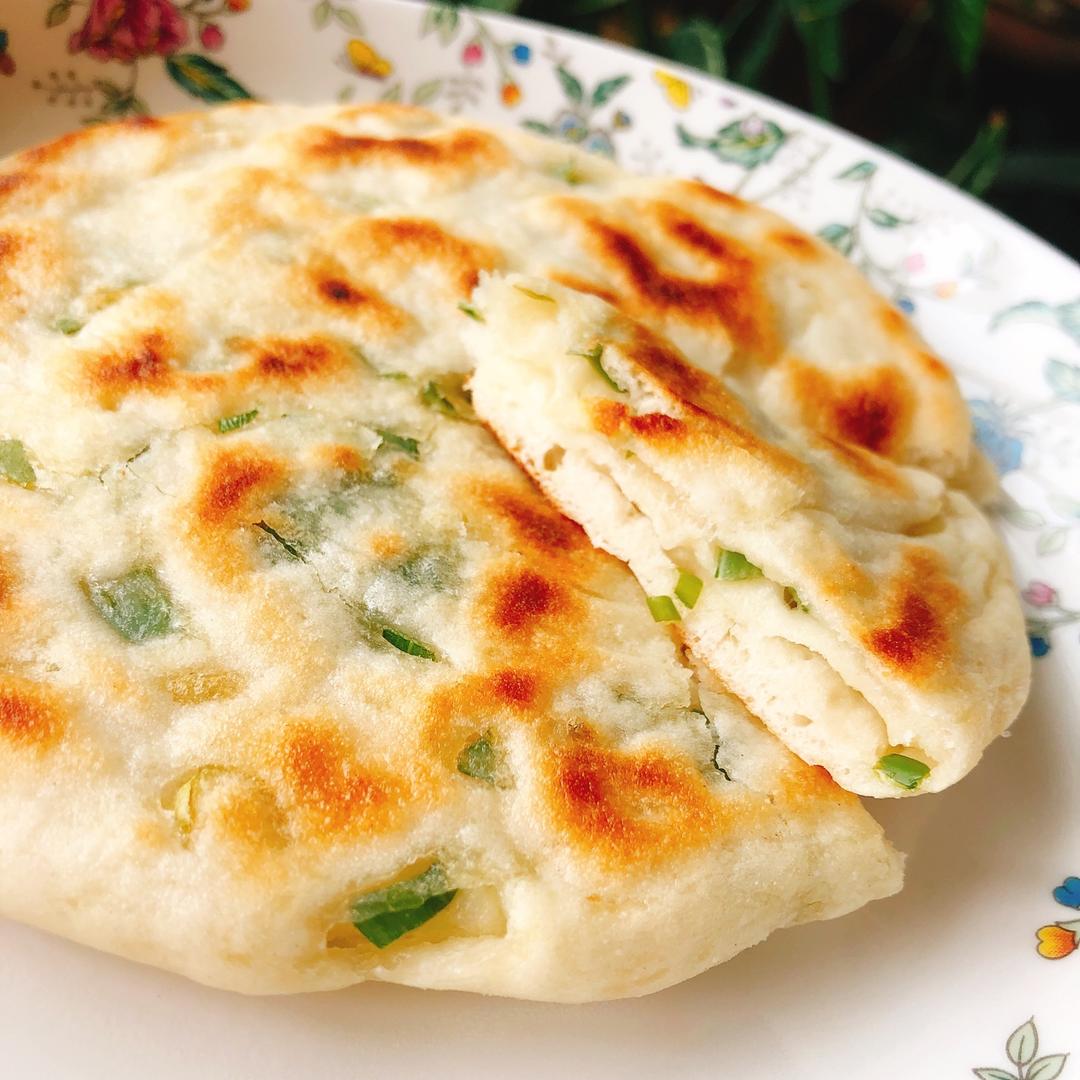 屁淘姐elvish做的葱香发面饼