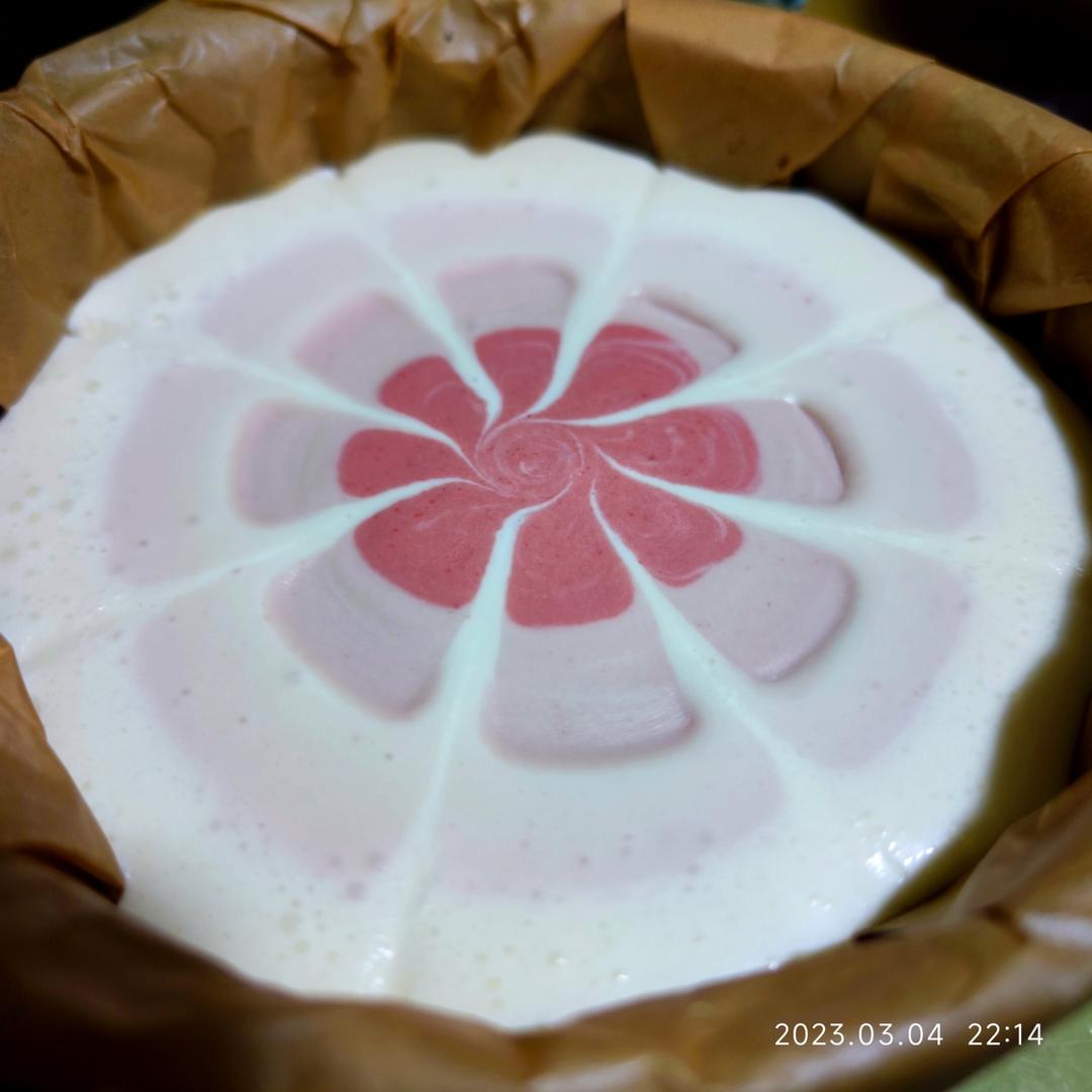 颜值爆表的草莓渐变芝士慕斯蛋糕（免烤箱6寸）