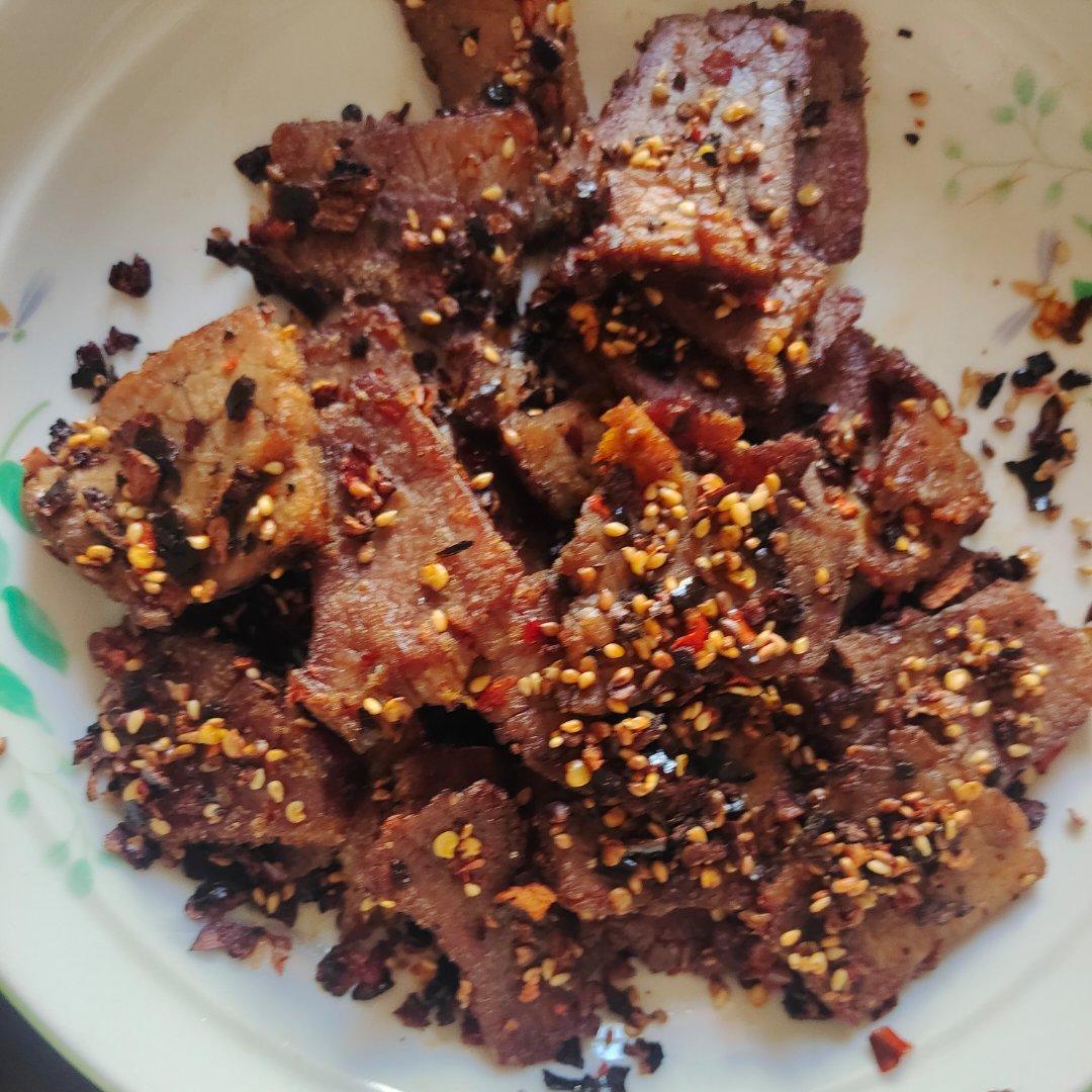 厨师长教你：“香辣牛肉”的自贡做法，看的口水直流