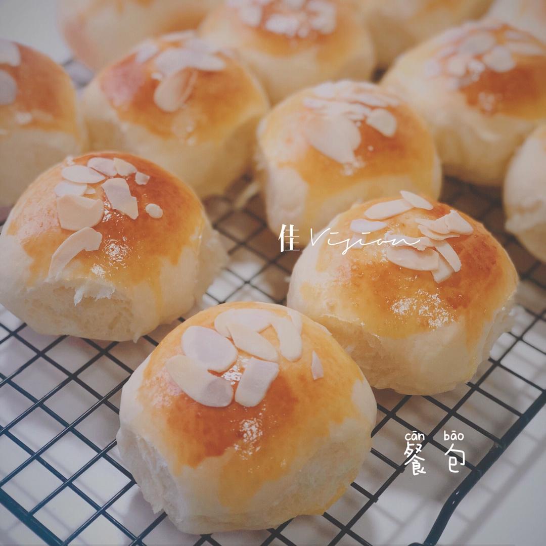 鲜奶油小餐包（一次发酵）