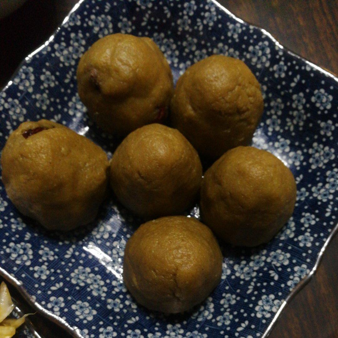 地瓜面窝窝头