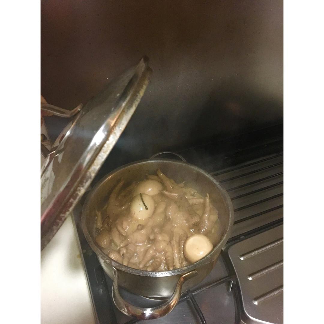 卤鸡脚