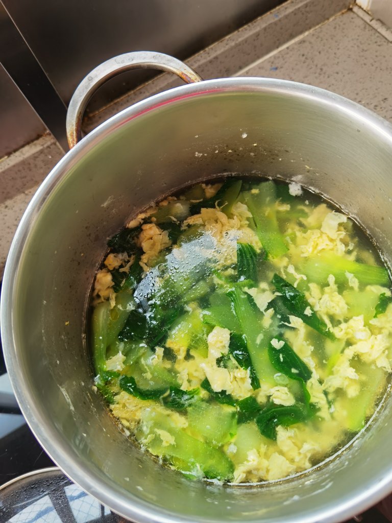 鸡蛋油菜汤
