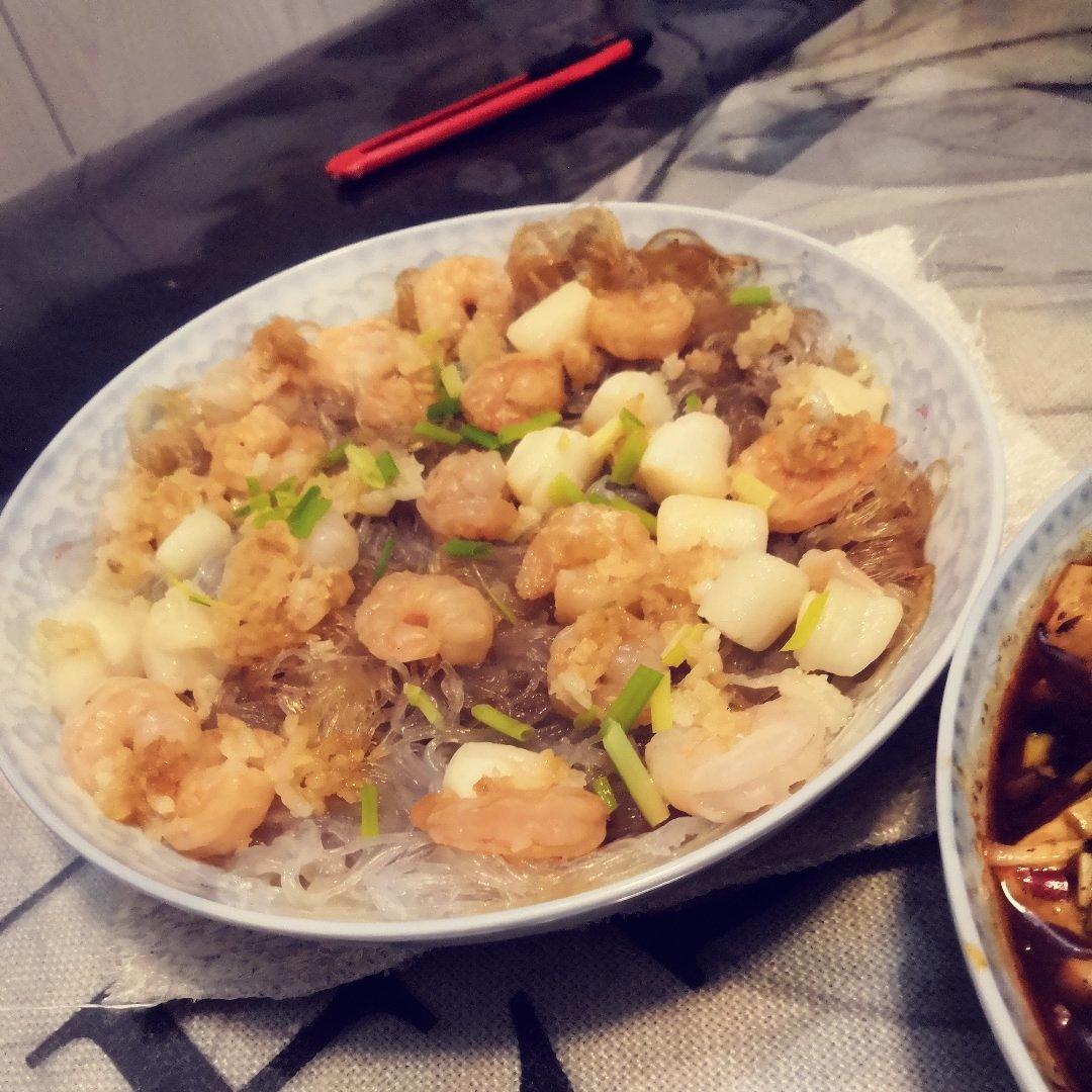 蒜蓉扇贝肉蒸粉丝