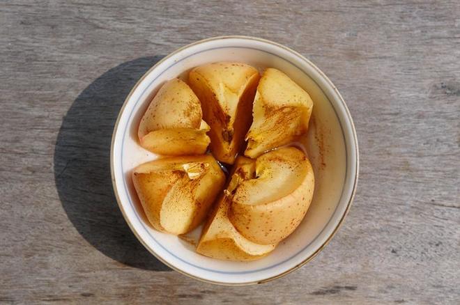 减重期间的肉桂烤苹果的做法