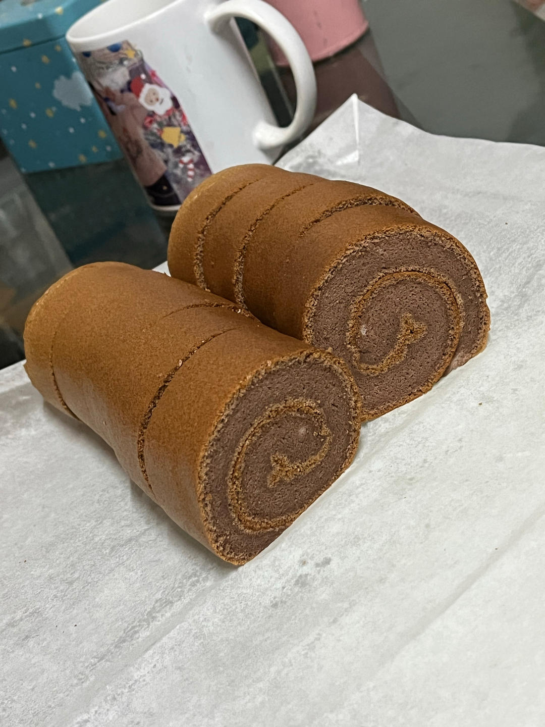 蛋糕卷这样做‼️不掉皮不开裂（小视频食谱）