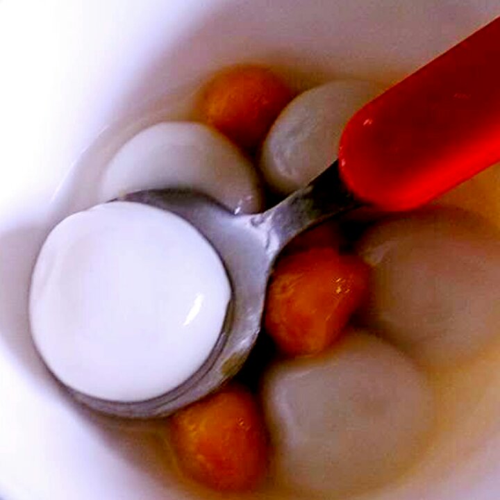 小卷毛vivi做的八宝雨花石汤圆