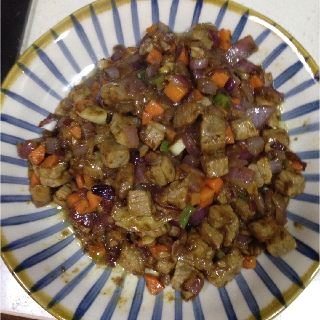 孜然洋葱炒牛肉粒