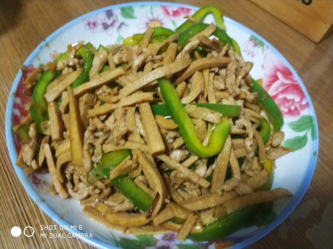 青椒肉丝炒香干