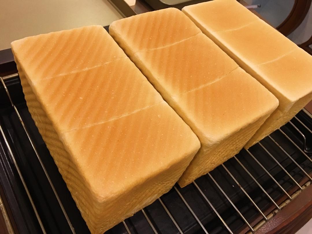 夺命软吐司(๑´ڡ`๑)超软拉丝极速方便的一次发酵吐司