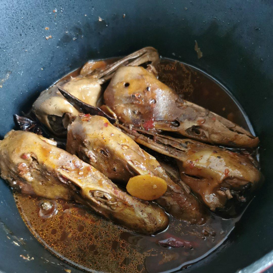 麻辣卤鸭头（和周黑鸭有的一拼）