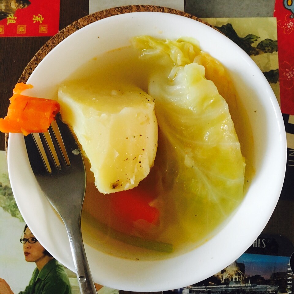 「问题餐厅」鲜甜蔬菜汤・ポトフ