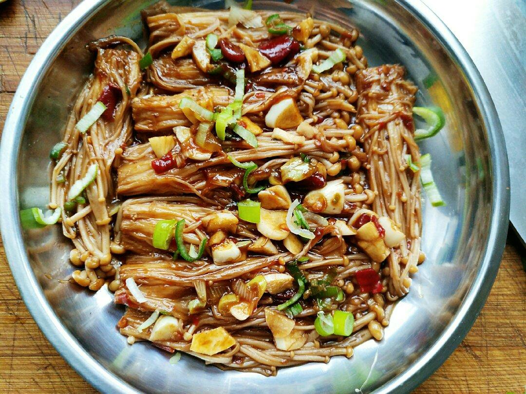 香辣水煮金针菇