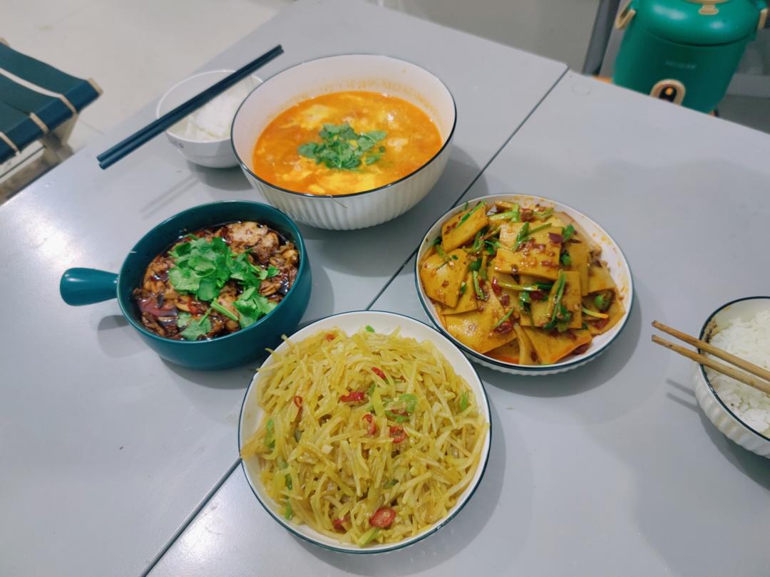 招牌口水鸡🐤（肉质是你想像不到的嫩🍗）