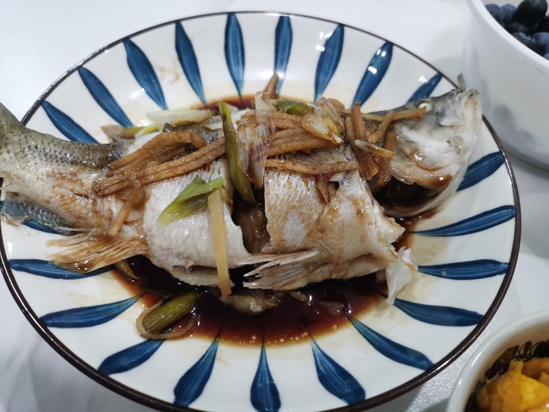 原汁原味-清蒸鲈鱼