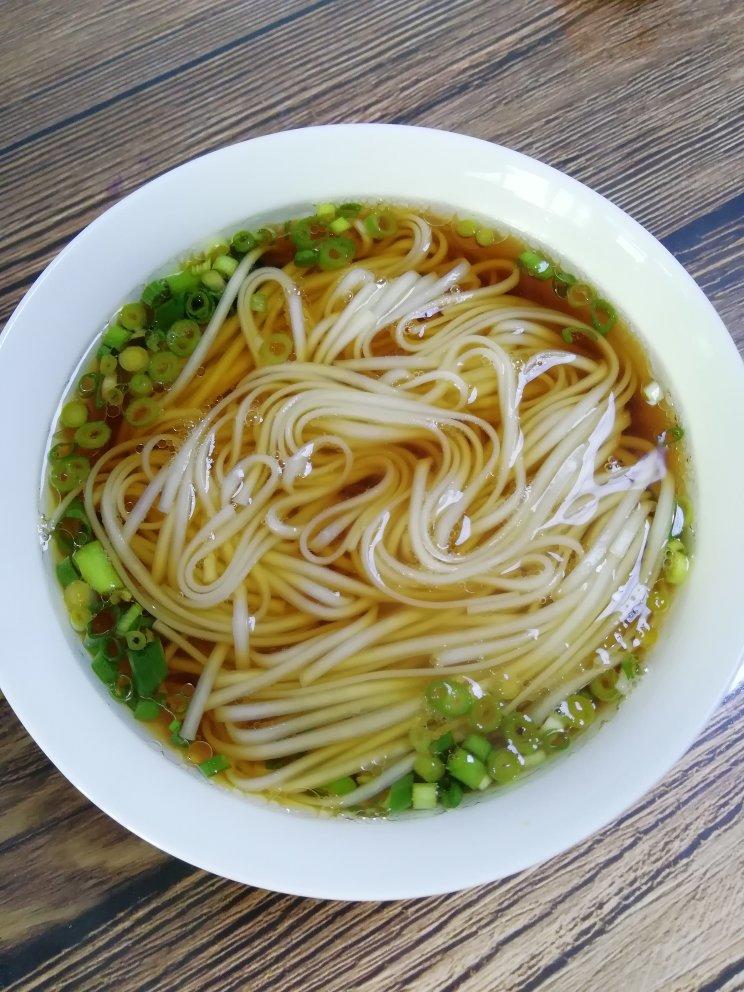 最美不过那碗阳春面