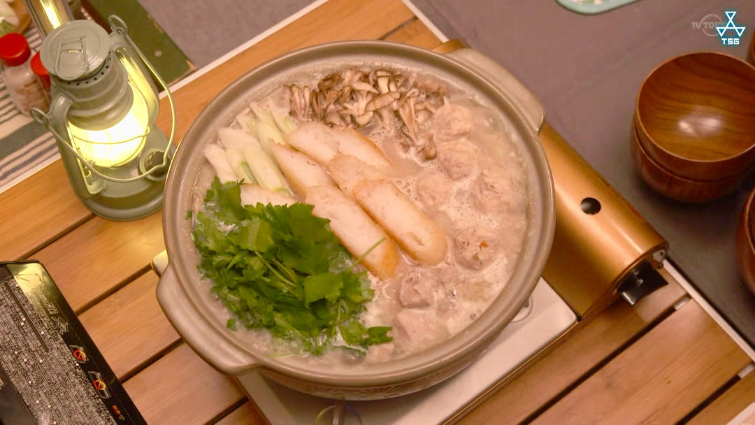 【摇曳露营】芝麻豆乳烤米棒锅的做法