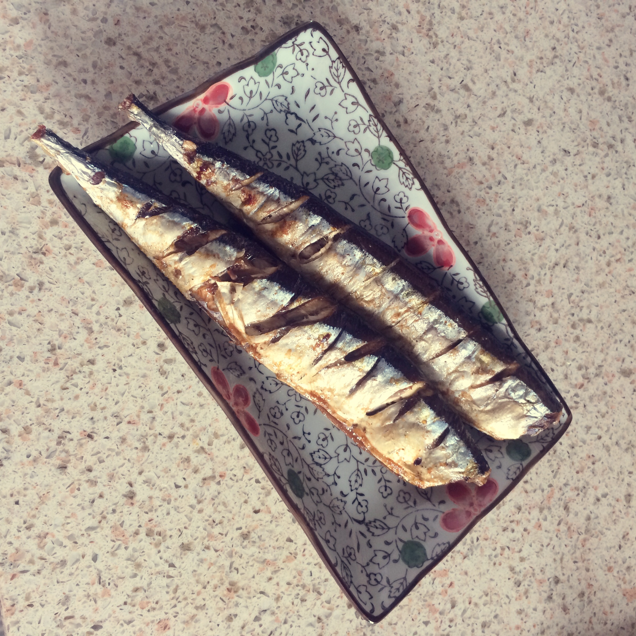盐烤秋刀鱼