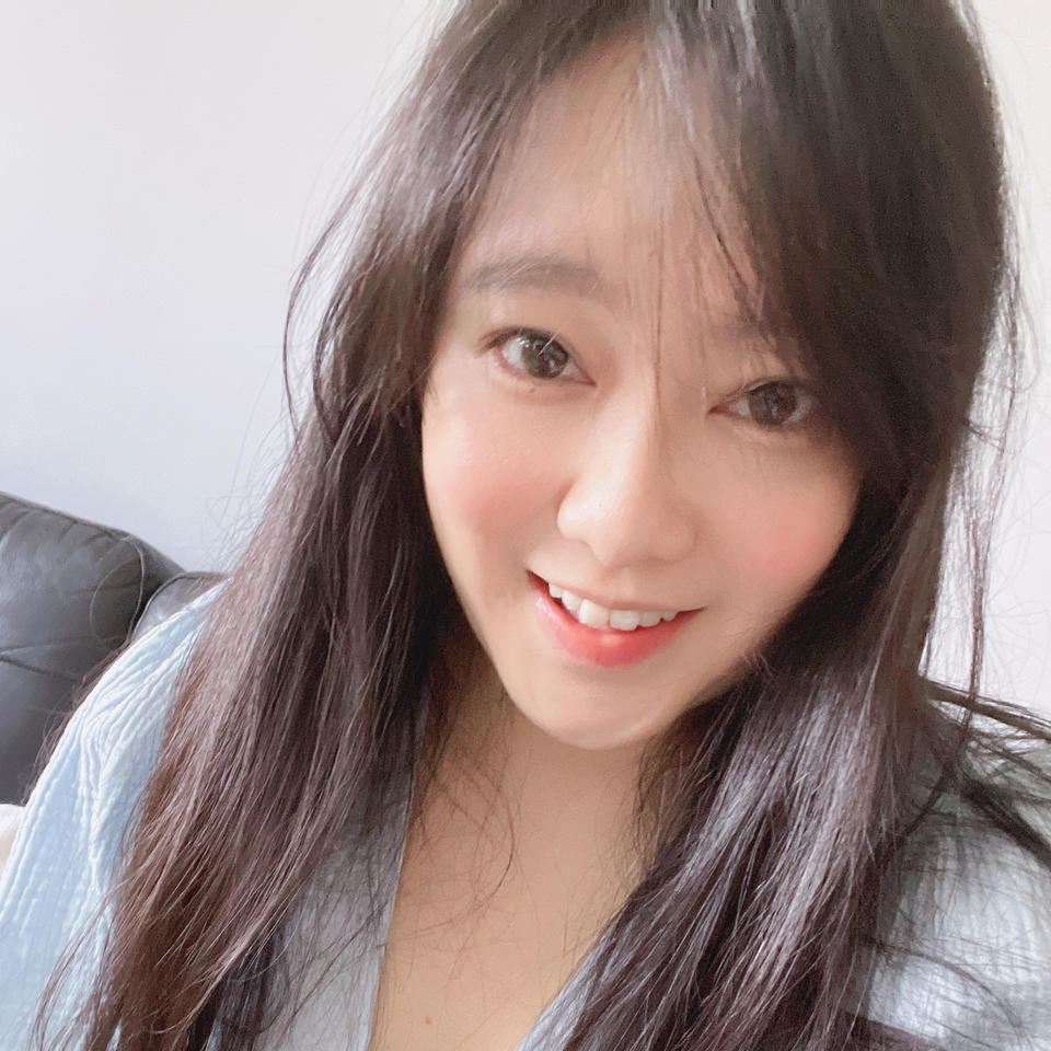 -颜言-