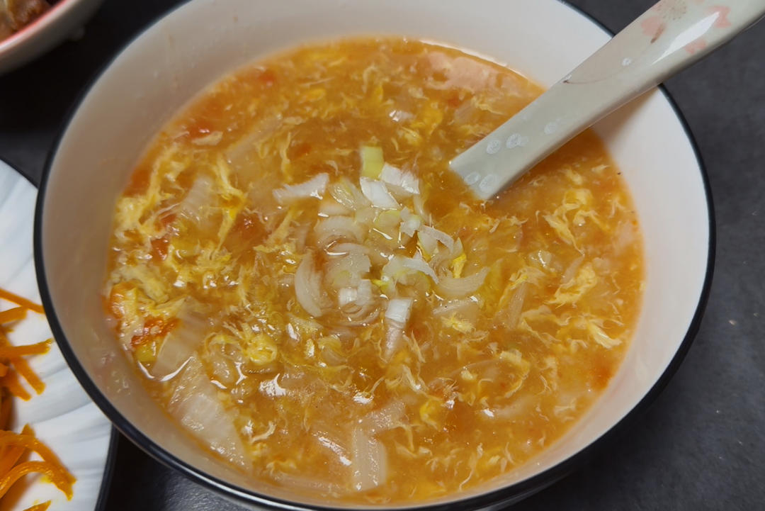 西红柿鸡蛋疙瘩汤