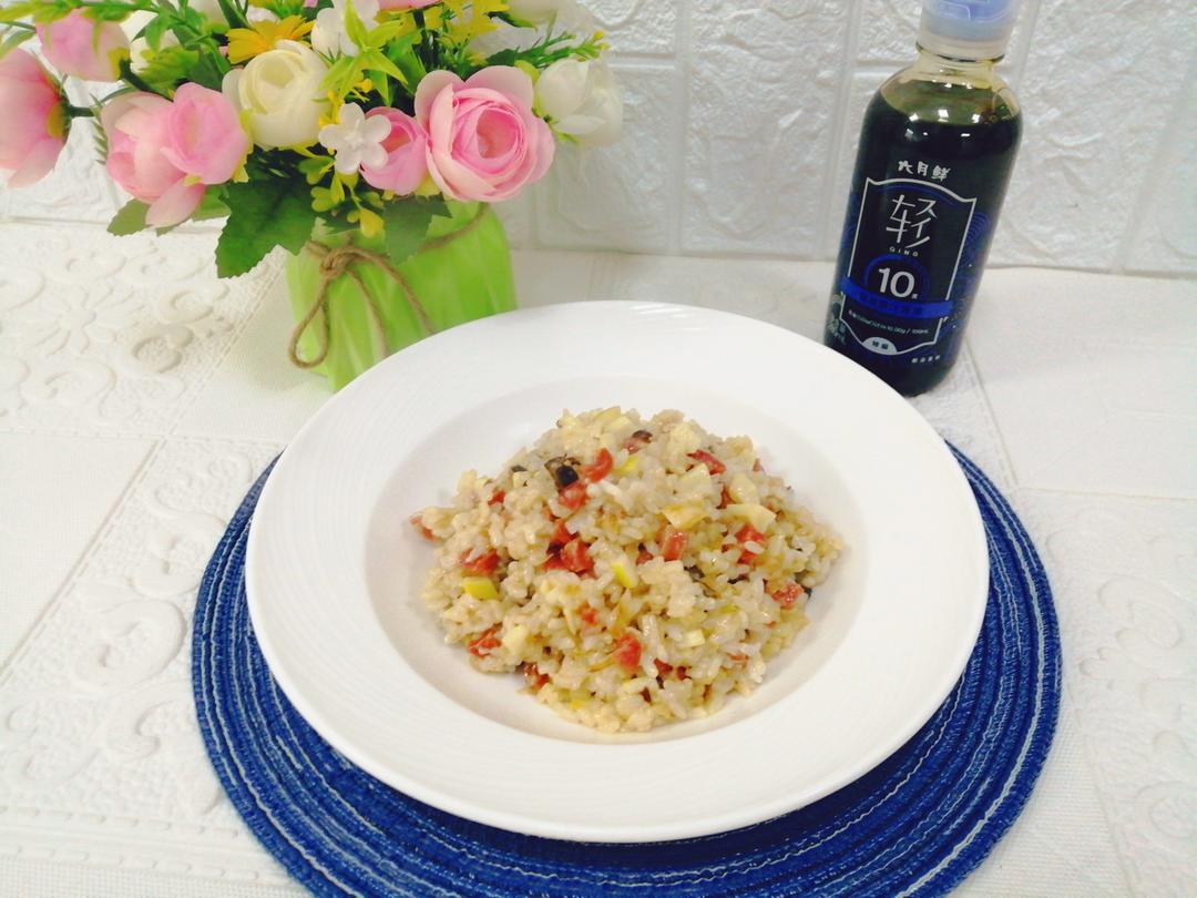 春笋腊肠焖饭的做法