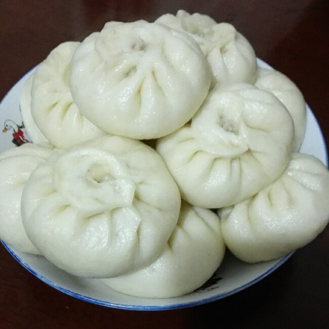 奇异果-28做的家常蒸包子(新手必学 超详 各式花卷馒头适用)