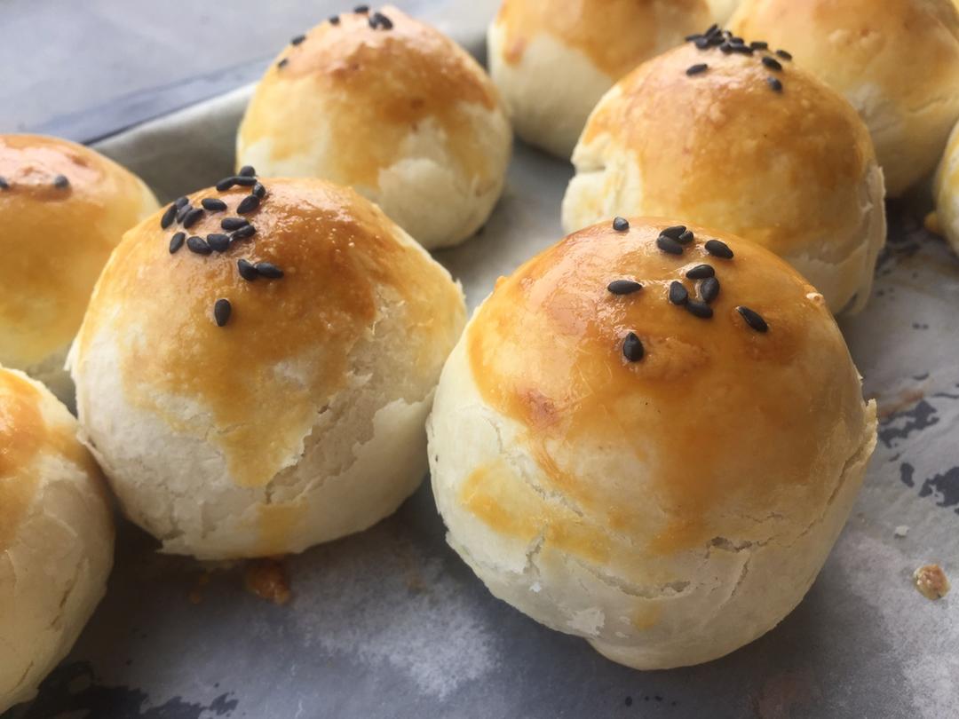 从炒红豆沙开始做蛋黄酥（视频）