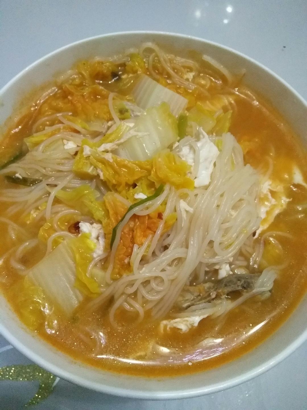 快手酸辣粉丝(米线)
