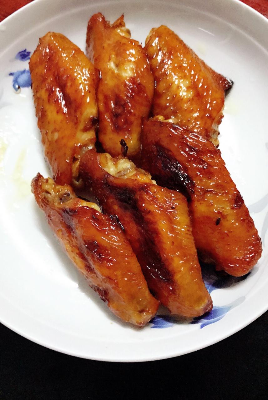 兔子小姐丁卯卯做的烤箱版蜜汁烤翅