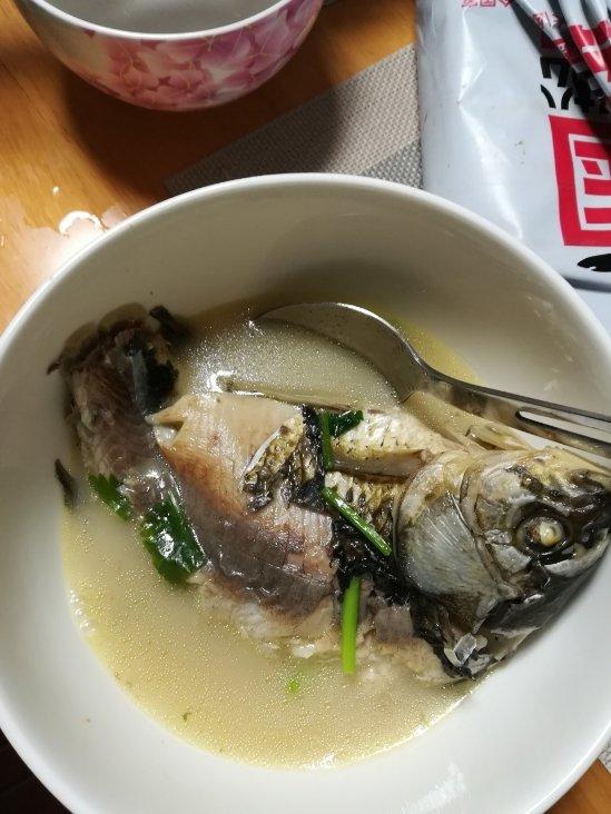 奶白鲫鱼汤