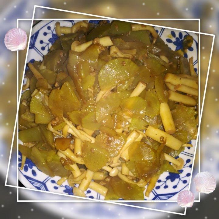 超简单的莴笋炒肉