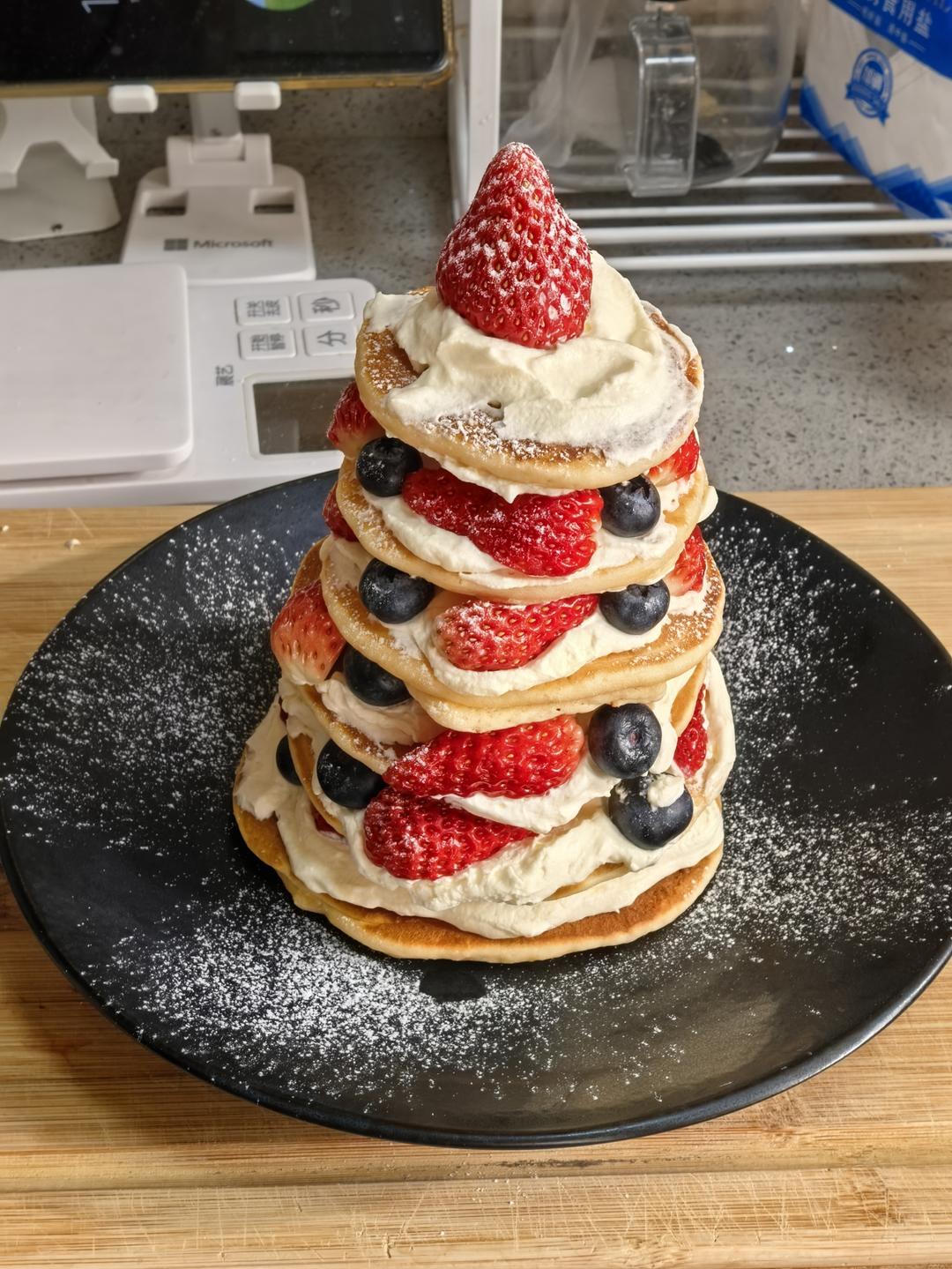 一口平底锅就能做的高颜值圣诞松饼塔