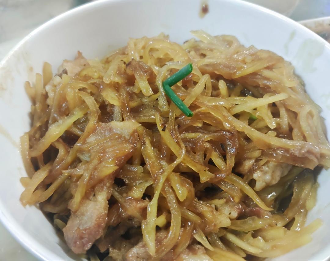 简单快手的土豆丝炒肉丝！拌饭绝绝子！！