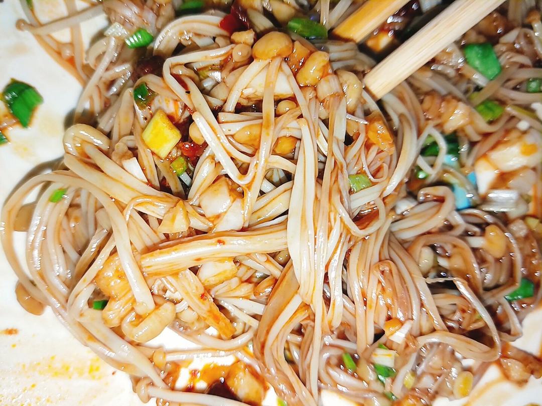 【清蒸金针菇--微波炉快手菜】