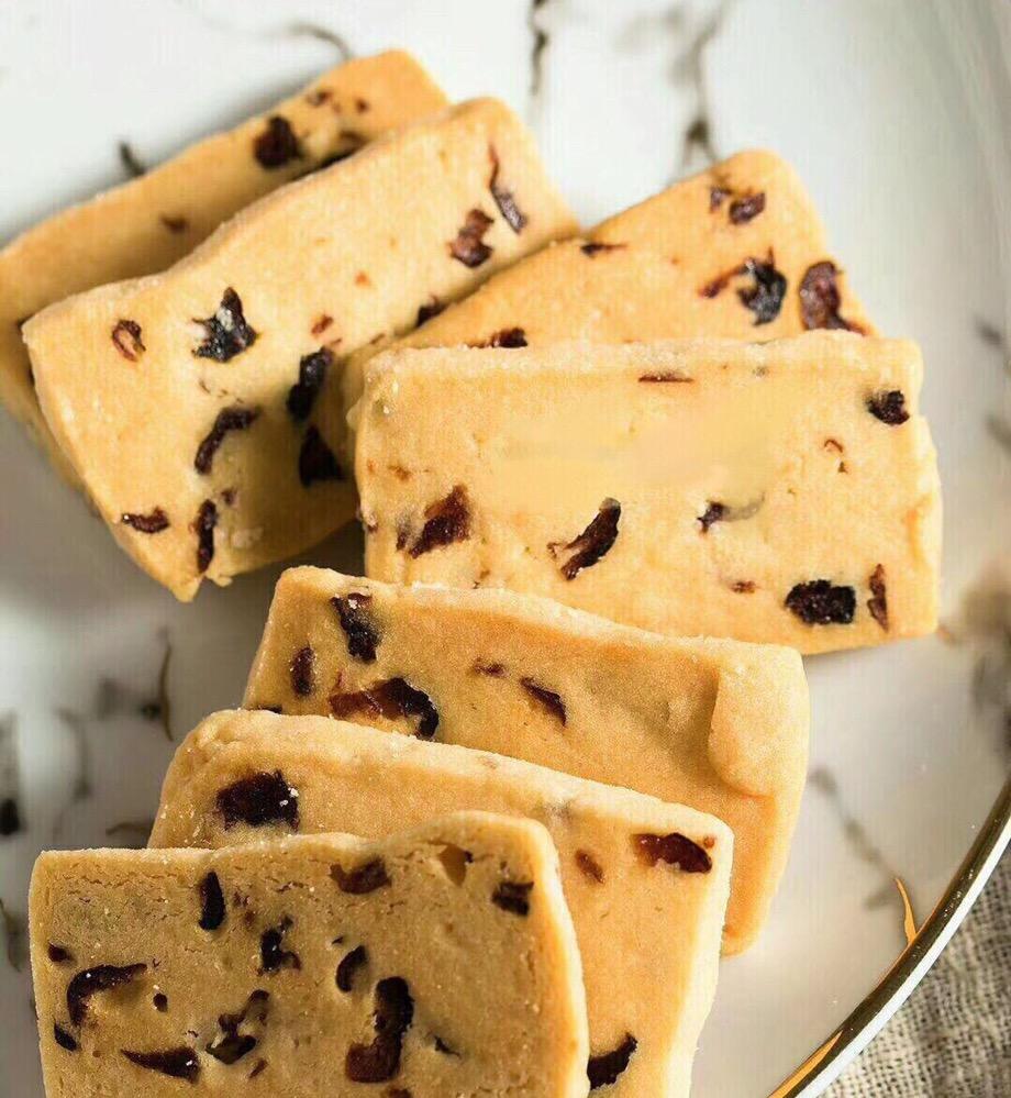 一块曲奇的距离，蔓越莓饼干就出来了！