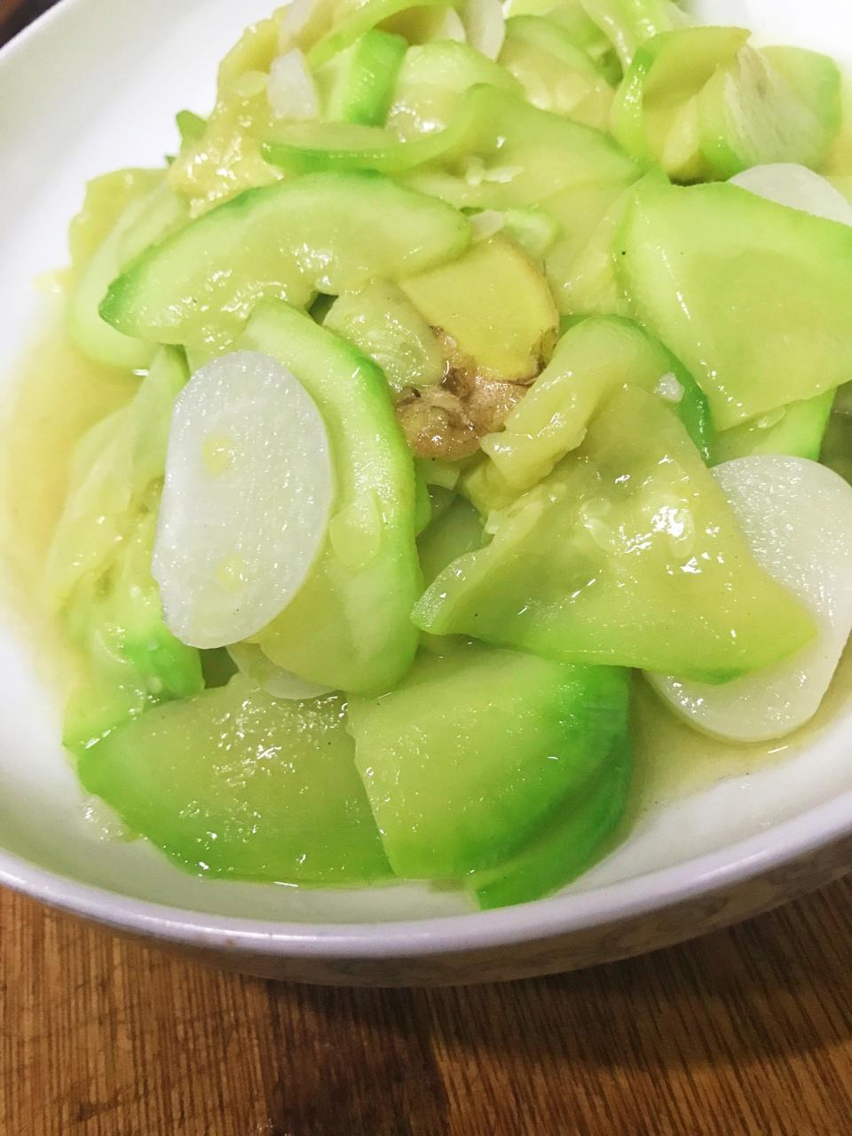 税_5agr做的清炒小南瓜