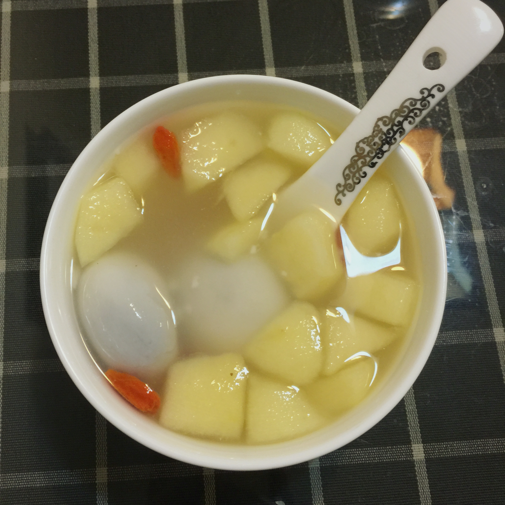 3ssssss3做的苹果汤圆糖水