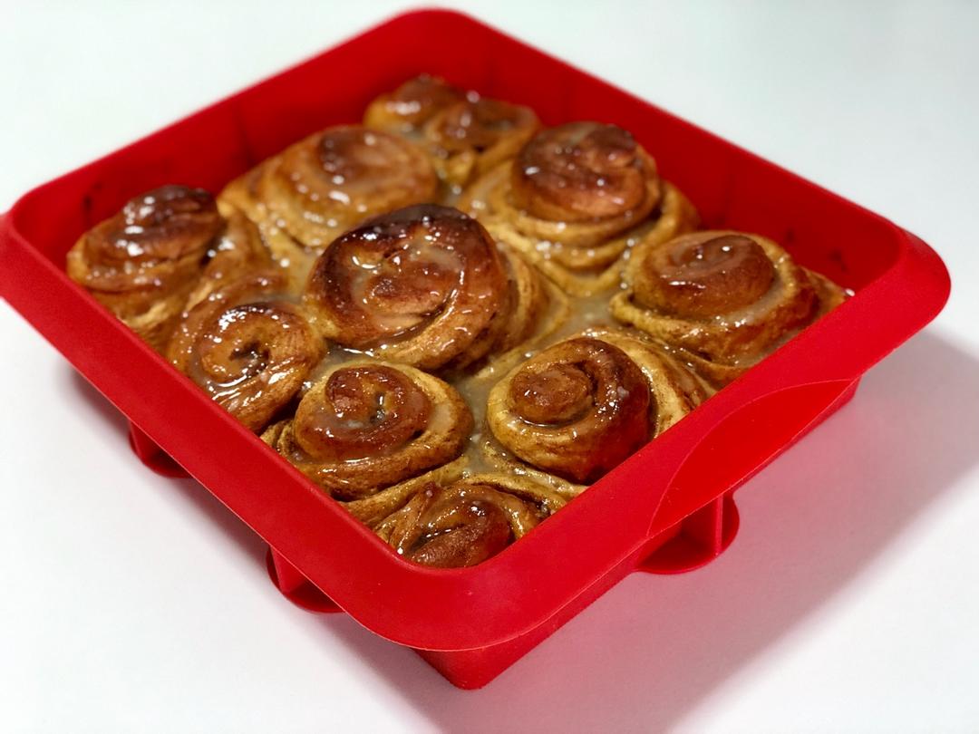 挖鏡兒做的肉桂卷 cinnamon roll