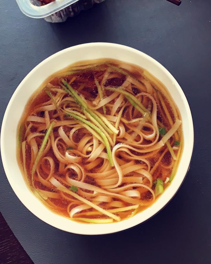 最美不过那碗阳春面