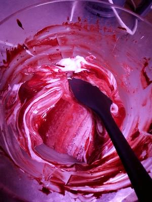 红丝绒蛋糕卷的做法 步骤14